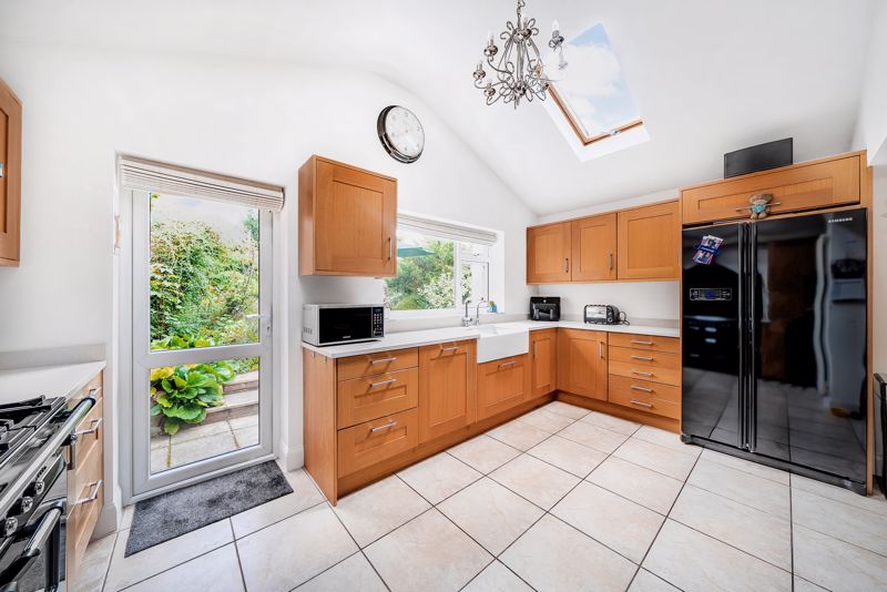 Kitchen- click for photo gallery